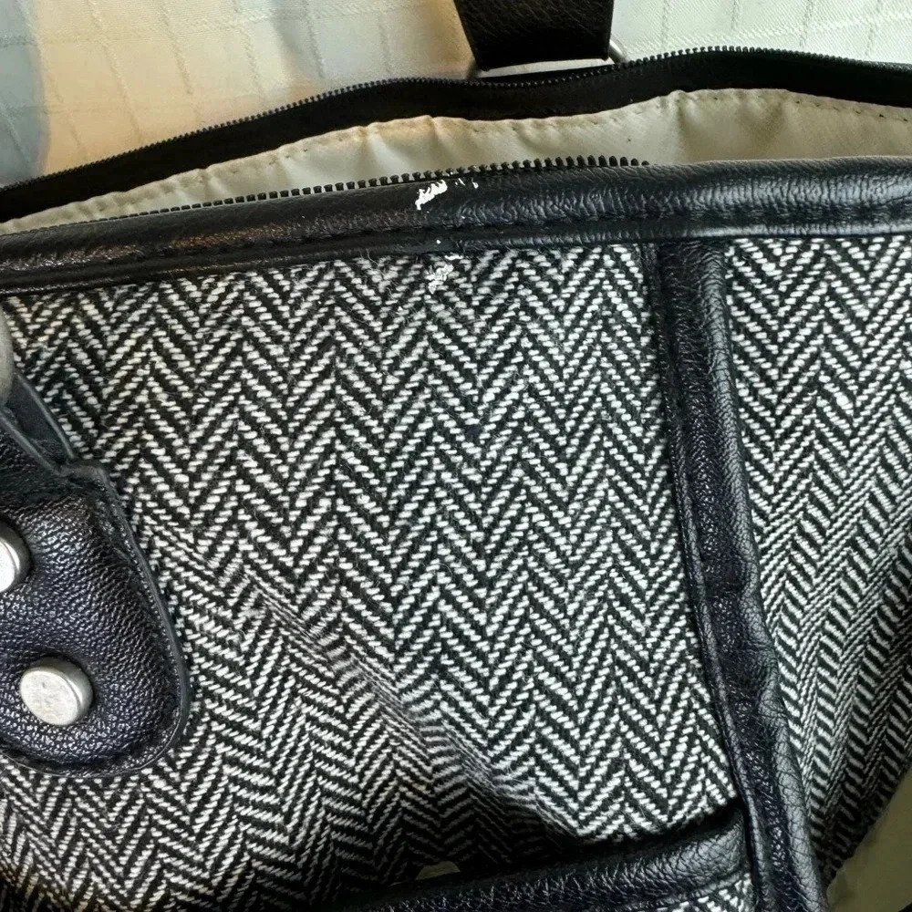 CARTERs City Tote Gray/Black Large Diaper Bag - Lots Pockets - Picture 4 of 9